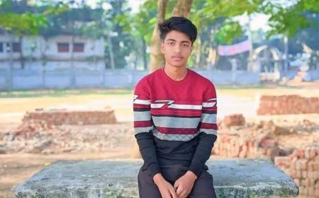 হা হা রিএ্যাক্ট দেওয়ার কারণে  ফেসবুকে পোস্টে জেরে শেরপুরের কলেজ ছাত্র খুন