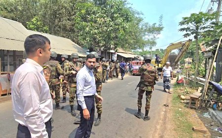 মাদারীপুরে খাল উদ্ধারে অবৈধ স্থাপনা উচ্ছেদ