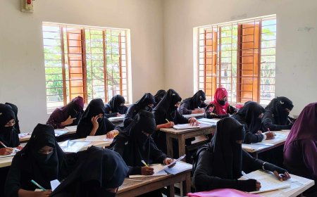 সারা দেশের ন্যায় কলাপাড়ায় শুরু হলো এসএসসি ও সমমানের পরীক্ষা ২০২৫