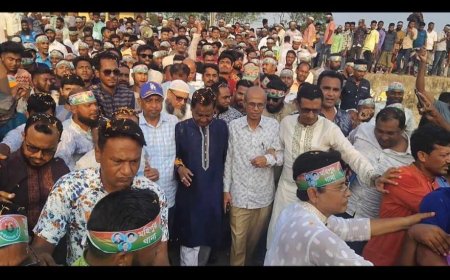 ফ্যাসিস্ট হাসিনা সরকারের মতো লুটেপুটে খাবার চিন্তাও কেহ করবেন না": এবিএম মোশাররফ হোসেন