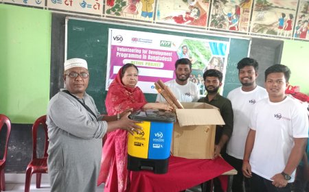 কিশোরগঞ্জে যুব সংগঠনের উদ্যোগে  শিশুদের মাঝে ক্রীড়া সামগ্রী বিতরণ
