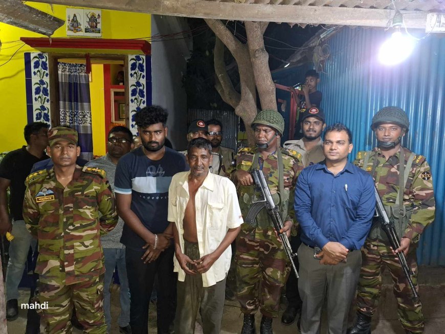 গোপালপুরে উপাসনালয়ের আড়ালে রাখা বিপুল পরিমাণ বাংলা মদ ও নগদ টাকা সহ আটক ৩