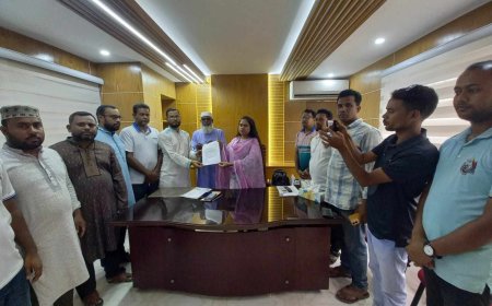 কয়রায় নৌ অ্যাম্বুলেন্সের দাবি