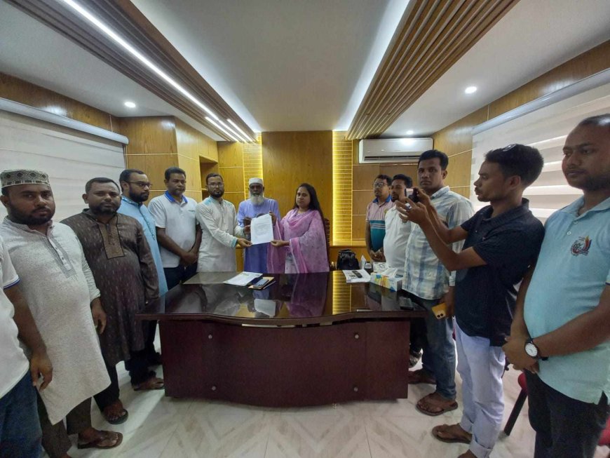 কয়রায় নৌ অ্যাম্বুলেন্সের দাবি