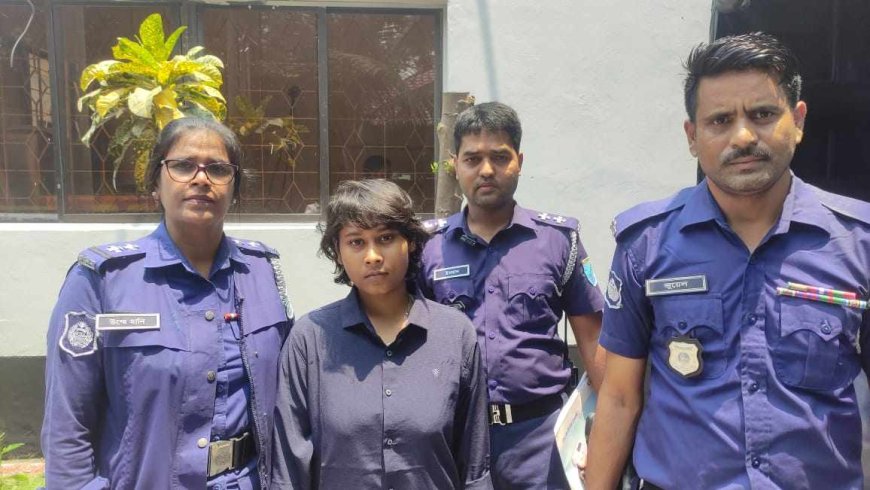 সাভার পিতাকে হত্যার পর  ৯৯৯ নে কল করে আত্মসমর্পণ