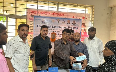 রোটারি ক্লাব অব রয়েল সাতক্ষীরার আয়োজনে বিনামূল্যে মাস্ক বিতরণ