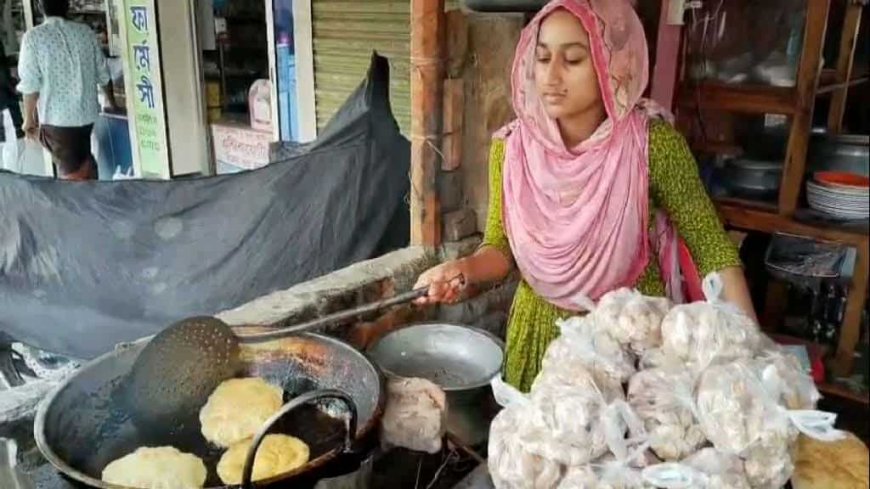 ভোরে হোটেল, দুপুরে কলেজ: বাবার হাত ধরেই ডাক্তার হওয়ার স্বপ্ন বুনছেন কালাইয়ের নাসরিন