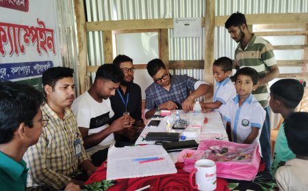 মহিপুরে রেডিয়েন্ট ইসলামিক মডেল স্কুলে দিনব্যাপী ফ্রি ব্লাড গ্রুপিং ক্যাম্পেইন