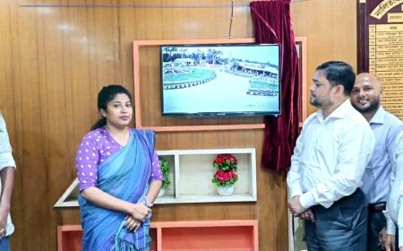 শহরে সিসি ক্যামেরা স্থাপন, শিক্ষার্থীদের মাঝে গাছের চারা বিতরণ