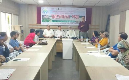 সাতক্ষীরায় নদীকৃত্য দিবসের আলোচনা: নাব্যতা হ্রাসে অবৈধ দখল ও অপরিকল্পিত খননই দায়ী