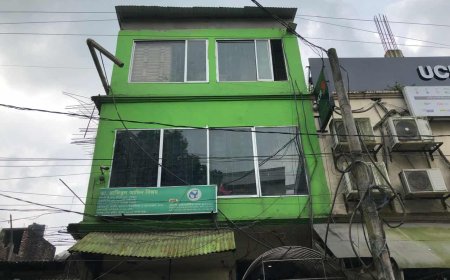 ঝুঁকিপূর্ণ দালানেই চলছে স্বাস্থ্য সেবা কার্যক্রম  টাকা দিলেই মিলে এনওসি 