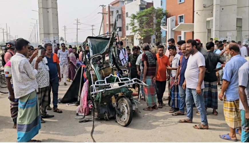 জামালপুরে সড়ক দুর্ঘটনায় নিহত-৩, আহত-৫