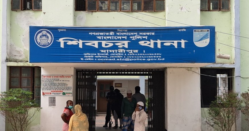 মাদারীপুরে ঘুমন্ত বাবাকে কোদাল দিয়ে কুপিয়ে হত্যা, ঘাতক ছেলে আটক