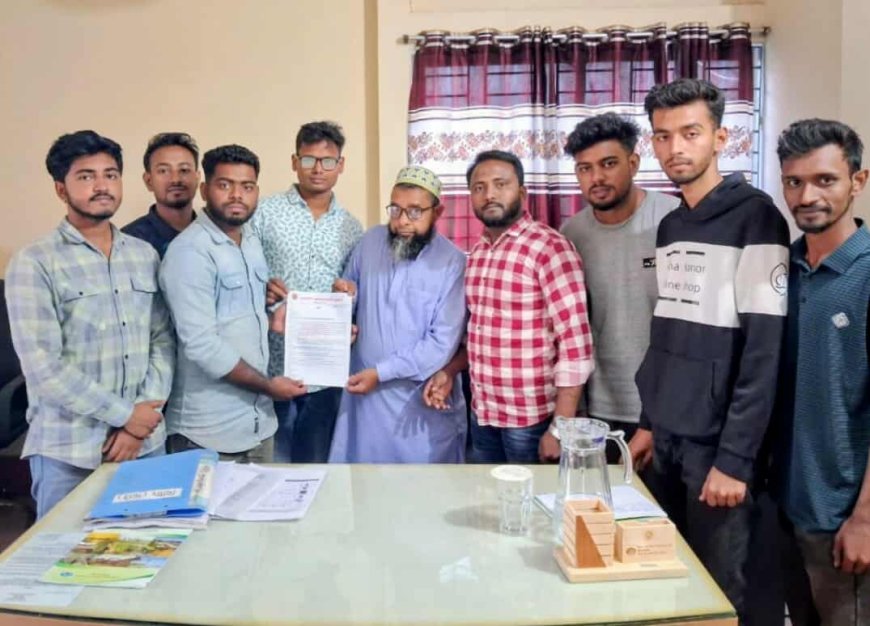 হাইড্রোলিক হর্ন বন্ধে সাতক্ষীরা পরিবেশ অধিদপ্তরে ছাত্রদলের স্মারকলিপি