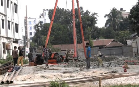 টাঙ্গাইলে প্ল্যানবিহীন ‘মক্কা টাওয়ার’ নির্মাণে চরম ভোগান্তি, ক্ষোভে উত্তাল এলাকাবাসী