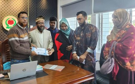 পটুয়াখালী-১ আসনে এবিপার্টির প্রার্থী ডা. ওয়াহাব মিনারের মনোনয়নপত্র সংগ্রহ