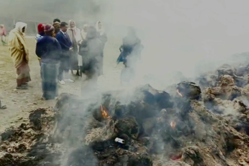 মাদারীপুরে চাঁদা না পেয়ে ঠিকাদারের কার্পেটিংয়ের ঝুটে আগুন