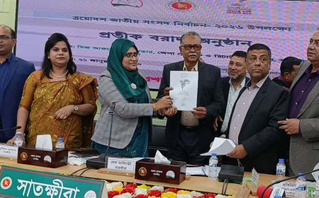 সাতক্ষীরায় ৪ টি আসনে প্রতিদ্বন্দ্বি ২০ প্রার্থীর মাঝে প্রতীক বরাদ্দ 