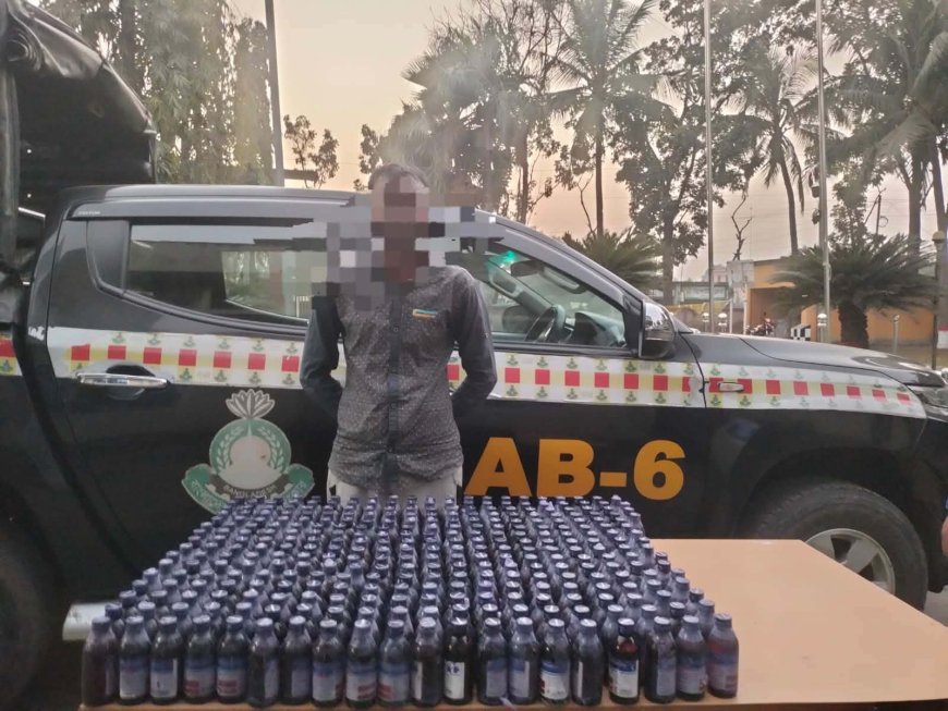 সাতক্ষীরার কালীগঞ্জে র‌্যাবের অভিযানে ৩২৪ বোতল ফেন্সিডিলসহ এক মাদক ব্যবসায়ী গ্রেপ্তার