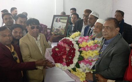 সাতক্ষীরা জেলা নাগরিক ঐক্যের সভাপতি ডক্টর রবিউল ইসলাম খানের নেতৃত্বে ২১৭ নেতা-কর্মীর বিএনপিতে যোগদান