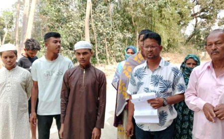 মিরসরাইয়ে বাবা-ছেলের ওপর সন্ত্রাসী হামলা, প্রতিকার চেয়ে থানায় অভিযোগ