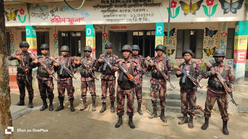 জাতীয় সংসদ নির্বাচন উপলক্ষে সারাদেশের ন্যায় সাতক্ষীরায় অধিক নরজদারি মাধ্যমে দায়িত্ব পালন করছে বিজিবি