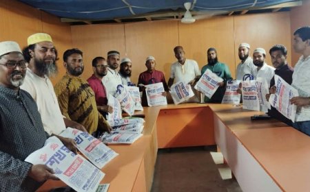 সদস্যদের মুখে হাসি ফুটালো মহিপুর প্রেসক্লাব