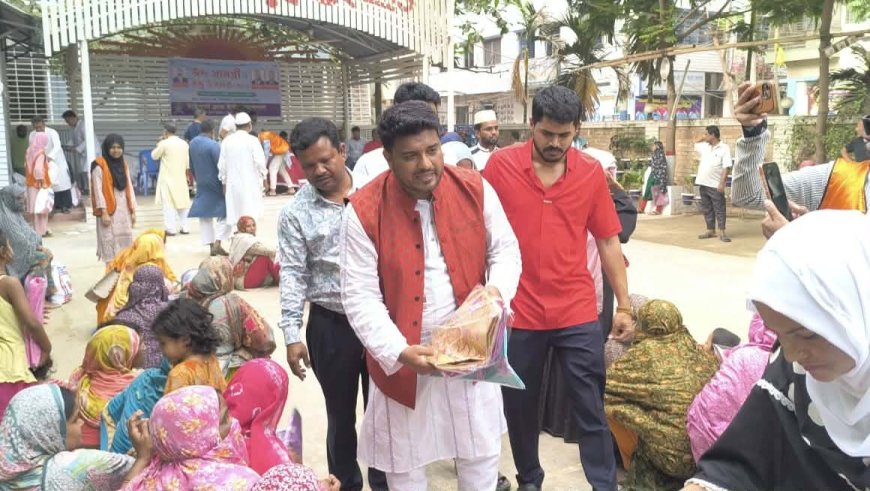 টাইগার্স ক্লাবে উদ্যোগে ঈদ সামগ্রী ও বস্ত্র বিতরণ