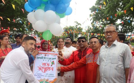 সাতক্ষীরায় বর্ণাঢ্য বৈশাখী শোভাযাত্রার মধ্য দিয়ে বাংলা নববর্ষ উদযাপন