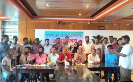 সাতক্ষীরায় ধারাভাষ্যকারদের নতুন সংগঠনের আত্মপ্রকাশ সভাপতি আহাদুল্লাহ, সাধারণ সম্পাদক ইকবাল হোসেন