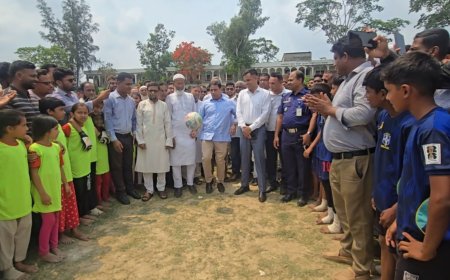 মাদারীপুরে প্রাথমিক বিদ্যালয়ে ফুটবল ফাইনাল খেলা অনুষ্ঠিত