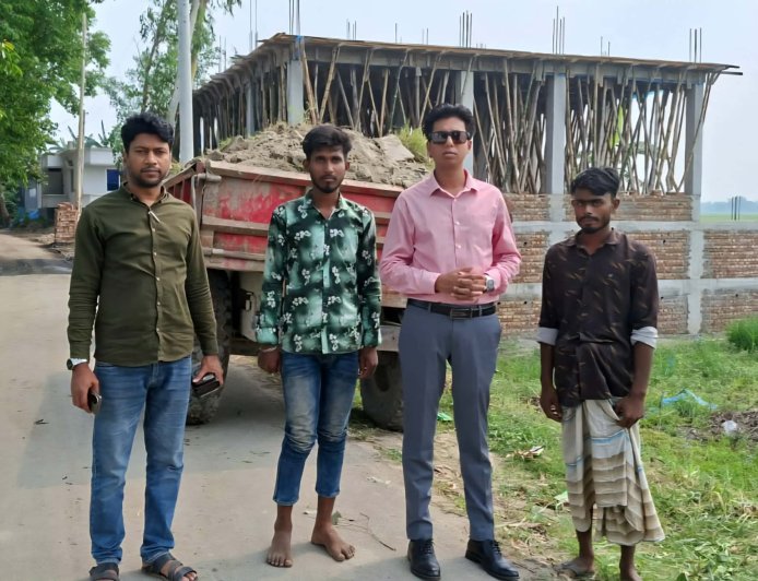 বাসাইলে মাটি কাটায় ব্যবসায়ীকে ৫০ হাজার টাকা জরিমানা