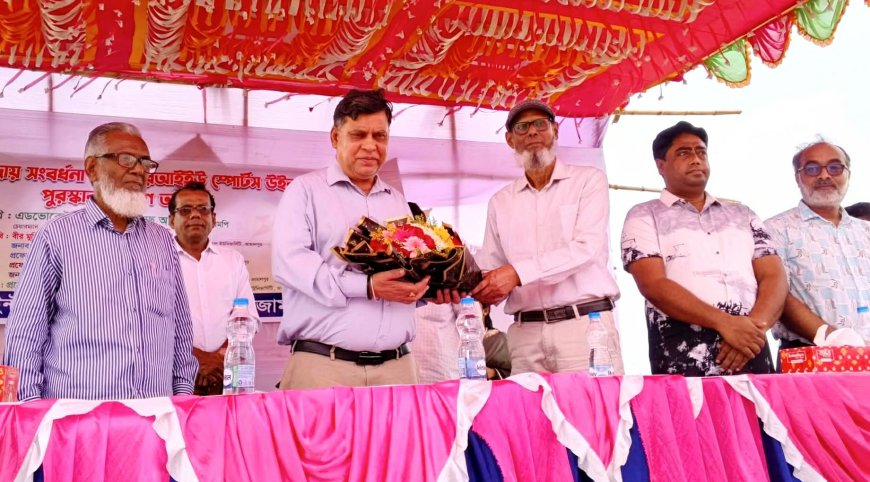 বাংলাদেশকে সমৃদ্ধ ও কল্যাণকর রাষ্ট্রে পরিণত করতে হলে শিক্ষা খাতকে সবচেয়ে বেশি গুরুত্ব দিতে হবে---ওয়ারেছ আলী মামুন এমপি