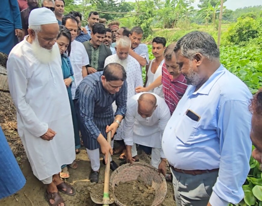 মাদারীপুরের ২টি খাল খনন কাজের উদ্বোধন করলেন এমপি খোকন তালুকদার