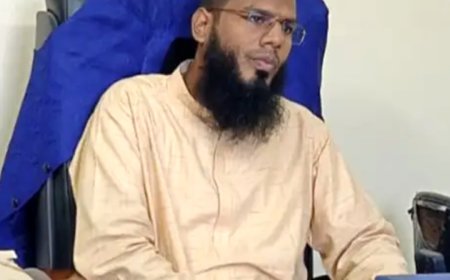 রাতের আঁধারে নারী করদাতার খোঁজে ঘোরাফেরার অভিযোগ, তোপের মুখে কিশোরগঞ্জের এক কর কর্মকর্তা