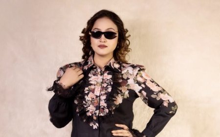 এলিগেন্সে অনন্য, আস্থায় অটুট আনিরা ওয়ার্ল্ড