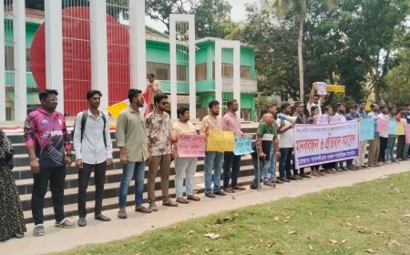 শিশু রামিসা হত্যার বিচার দাবিতে সাতক্ষীরায় সামাজিক সংগঠনের মানববন্ধন