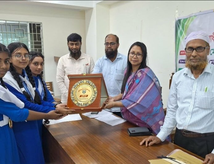 বাসাইলে দুর্নীতি বিরোধী বিতর্ক প্রতিযোগিতা ও পুরস্কার বিতরণী অনুষ্ঠিত