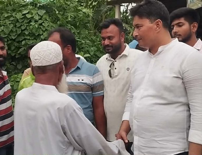 ধামরাইয়ে কুশুরা ইউনিয়ন চেয়ারম্যান পদপার্থী প্রচার প্রচারণা ও পথসভা