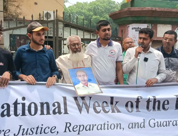 "অন্তত কবরটা দেখে মরতে চাই”— সাতক্ষীরায় গুম সপ্তাহে জনির পিতার হৃদয়বিদারক আহাজারি