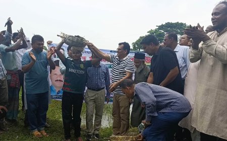 সাতক্ষীরার তালায় খাল সংস্কার, পাইপ স্থাপন ও জলাবদ্ধতা নিরসন কার্যক্রমের উদ্বোধন