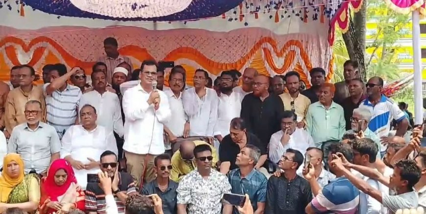 সাতক্ষীরা জেলা পরিষদের নবনিযুক্ত প্রশাসক ও বিএনপির কেন্দ্রীয় নেতা সাবেক এমপি হাবিবকে গণসংবর্ধনা