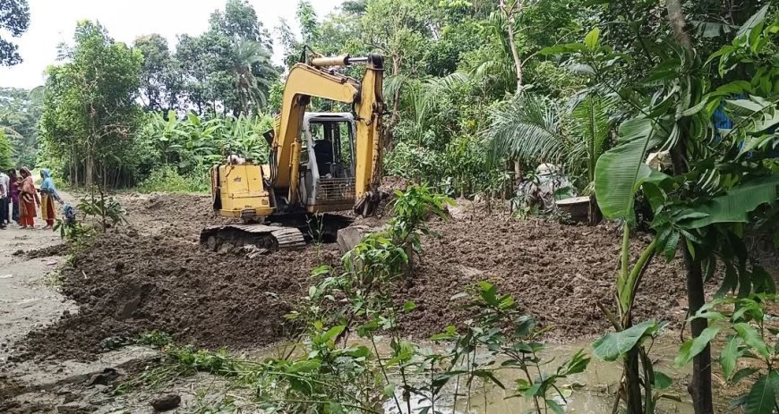 মাদারীপুরে হত্যা মামলার আসামির জমি দখলের চেষ্টার অভিযোগ