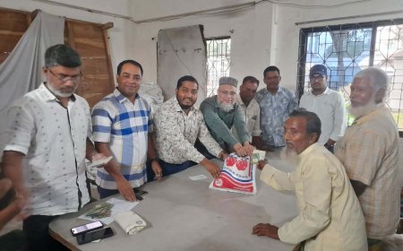 কিশোরগঞ্জে বন্যায় ক্ষতিগ্রস্ত কৃষকদের মাঝে ১৬ কোটি ৪০ লাখ টাকার অনুদান ও ৯০৩.৭৩ মেট্রিক টন চাল বিতরণ