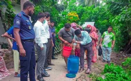 সাতক্ষীরায় ভোক্তা-অধিকারের অভিযানে দুধ ভান্ডারকে এক লাখ টাকা জরিমানা