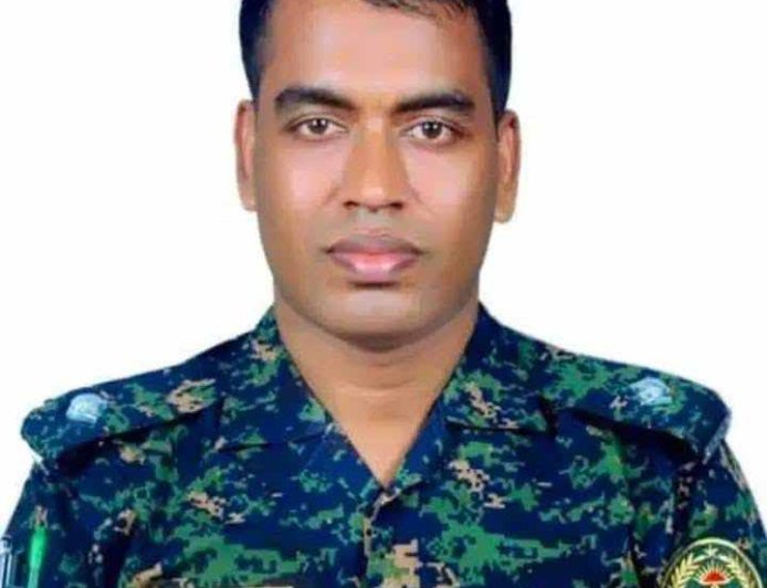 মিরসরাইয়ে সড়ক দুর্ঘটনায় আনসার ও গ্রাম প্রতিরক্ষা বাহিনীর কর্মকর্তা নিহত