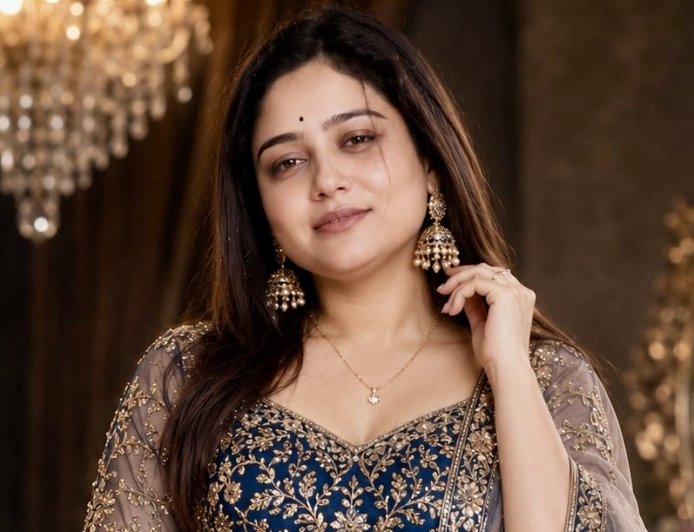 নিজেকে নতুনভাবে গড়ছেন অভিনেত্রী  হাবিবা ইসলাম