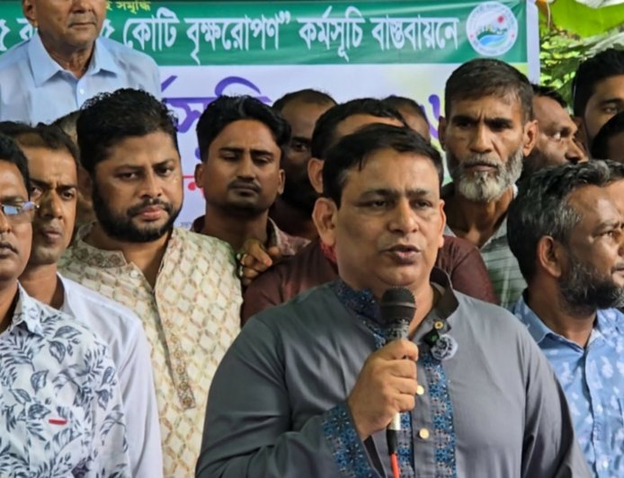 কার্ড ধারীকৃষক তিন ফসলের বীজ ও সার পাবে এবং ফসল উৎপাদনের জন্য প্রনোদনার টাকাও দেওয়া হবে যাতে কৃষিতে কৃষক উৎসাহিত হন-খোকন তালুকদার এমপি