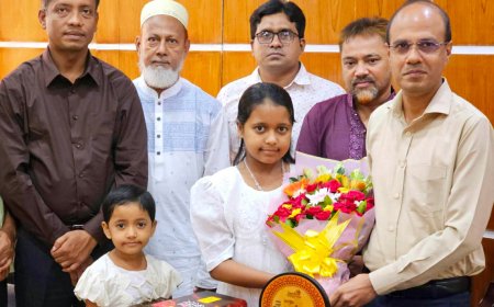 জাতীয় সেরা আবৃত্তিকার আদিলাকে জামালপুর সদর উপজেলা প্রাথমিক শিক্ষা অফিসের সংবর্ধনা