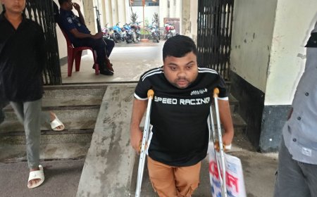 প্রতিবন্ধকতাকে হার মানিয়ে অনার্স-মাস্টার্স, তবুও মেলেনি সরকারি চাকরি, আনিসের শেষ স্বপ্ন কি পূরণ হবে কোনোদিন?